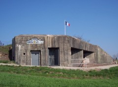 Fonds d'cran Constructions et architecture casemate d'artillerie de la Ligne Maginot Aquatique