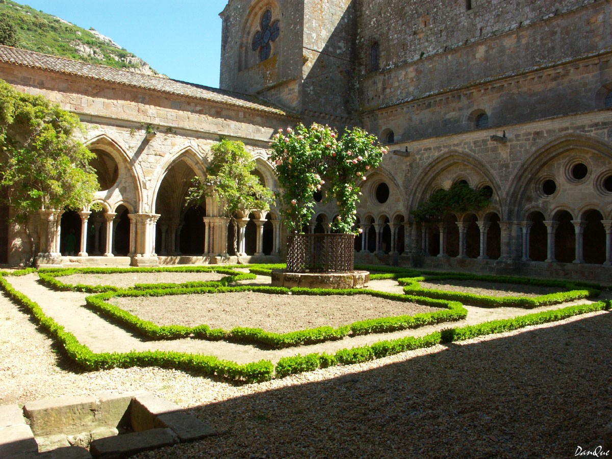 Wallpapers Constructions and architecture Religious Buildings Languedoc/Roussillon