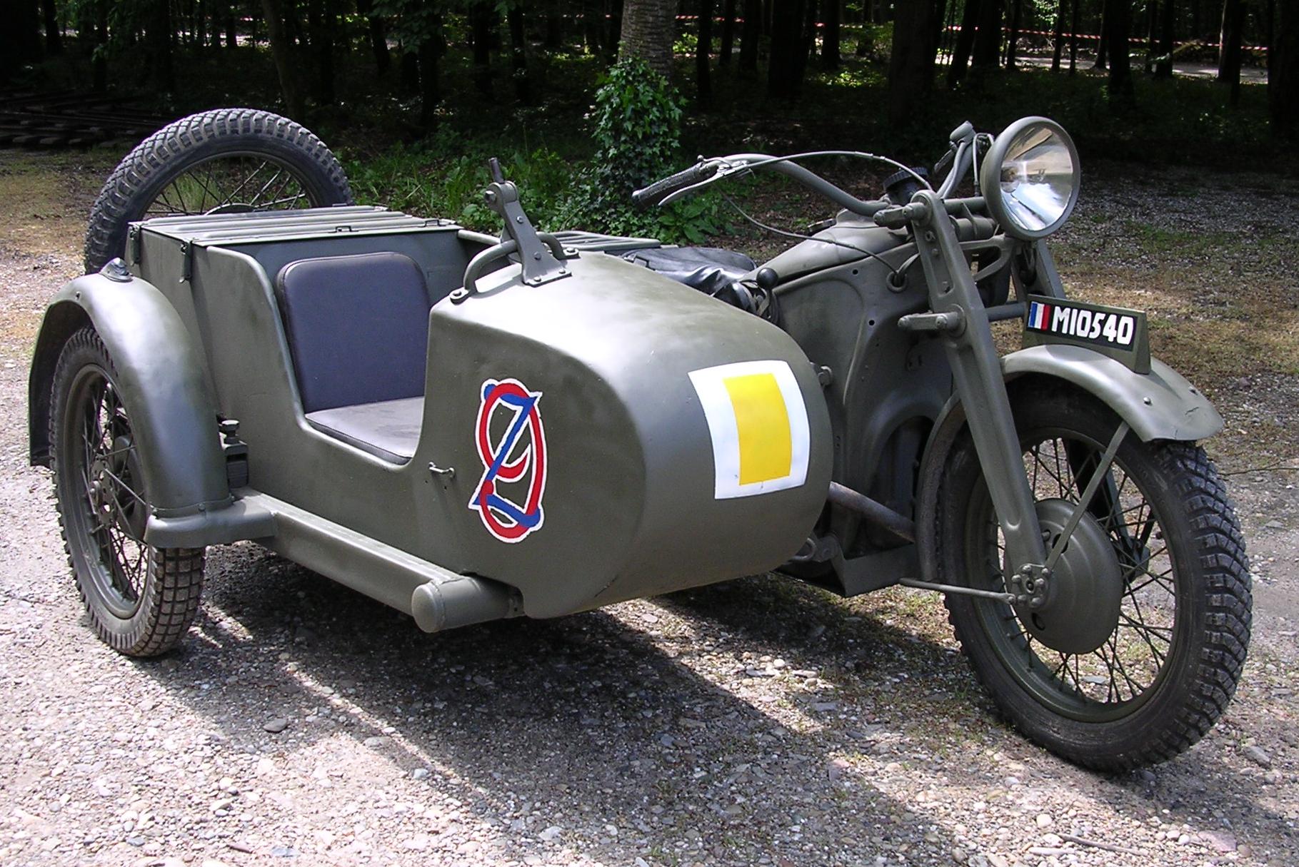 Fonds d'cran Transports divers Divers Side-car Gnme et Rhne