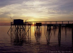 Fonds d'cran Nature Crpuscule sur les carrelets de Port des Barques