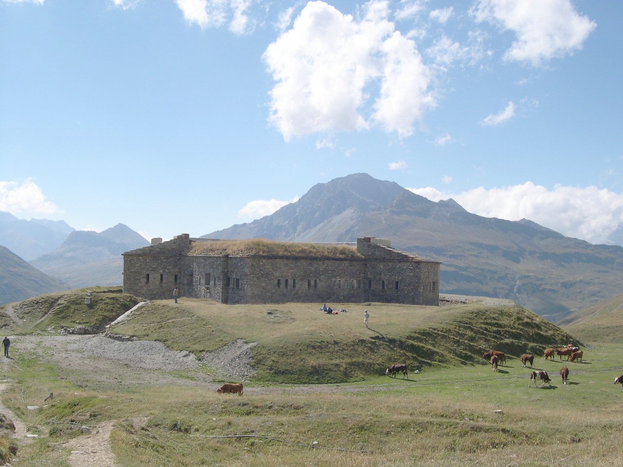 Fonds d'cran Voyages : Europe France > Provence-Alpes-Cte d'Azur Le Fort de Ronce (Alpes)