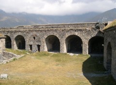 Fonds d'cran Voyages : Europe Intrieur du Fort Variselle (Alpes)