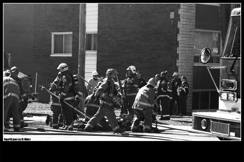 Fonds d'cran Hommes - Evnements Pompiers - Incendies Part 1