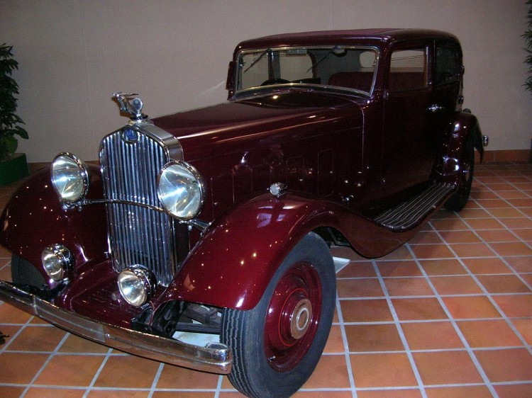 Fonds d'cran Voitures Voitures de collection Delage D8