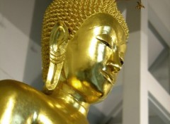 Fonds d'cran Voyages : Asie Golden Buddha