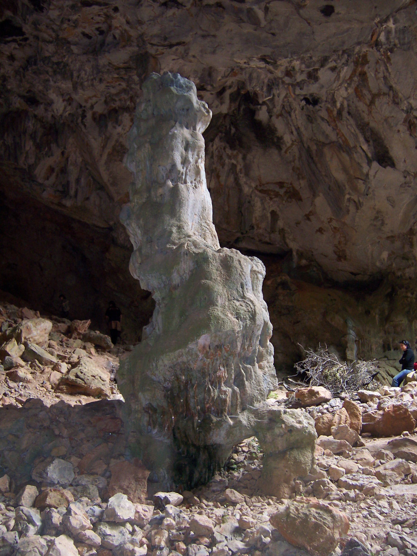 Fonds d'cran Nature Cavernes - Grottes Grotte de la Caune de Perillos