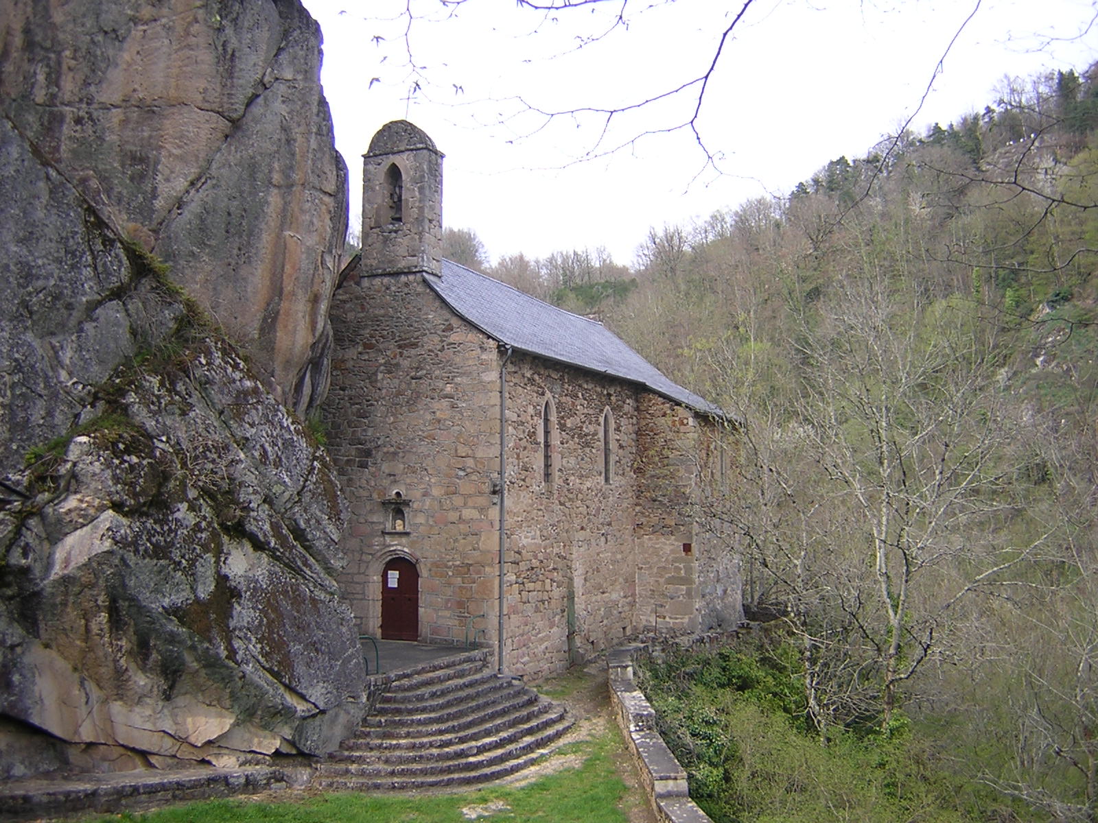 Fonds d'cran Voyages : Europe France > Midi-Pyrnes NOTRE-DAME DE VERDALE dans le LOT