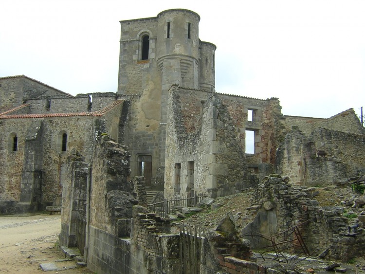 Fonds d'cran Constructions et architecture Ruines - Vestiges 10 JUIN 1940 le martyre d'ORADOUR-SUR-GLANE