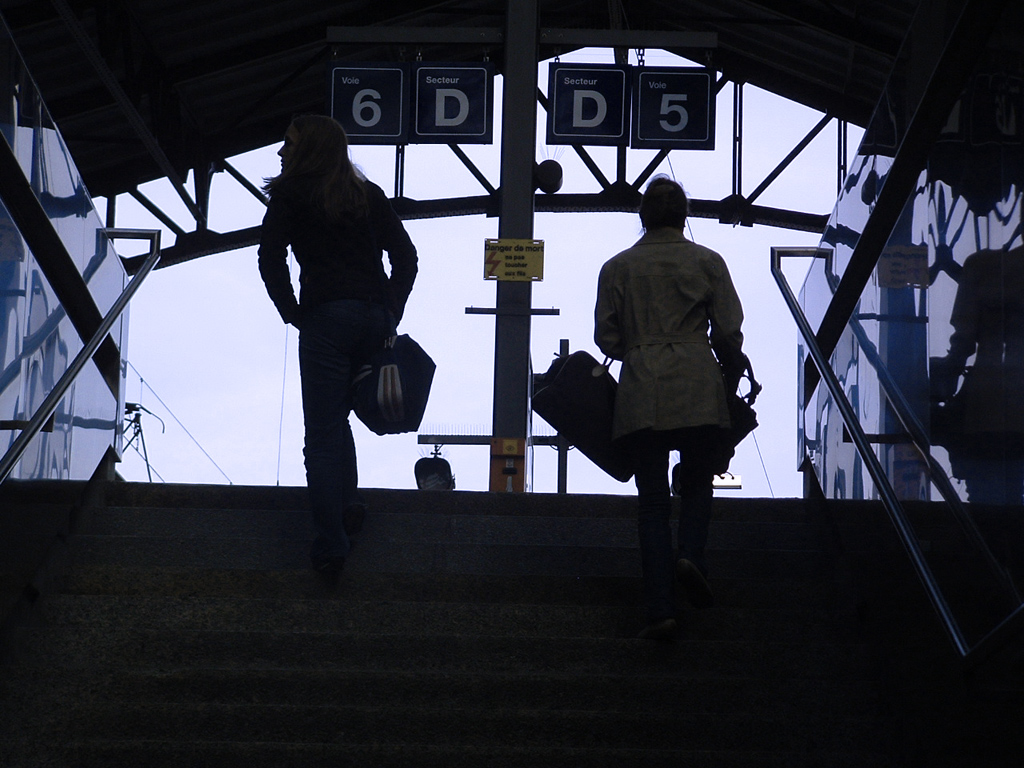 Fonds d'cran Hommes - Evnements Scnes de vie train station