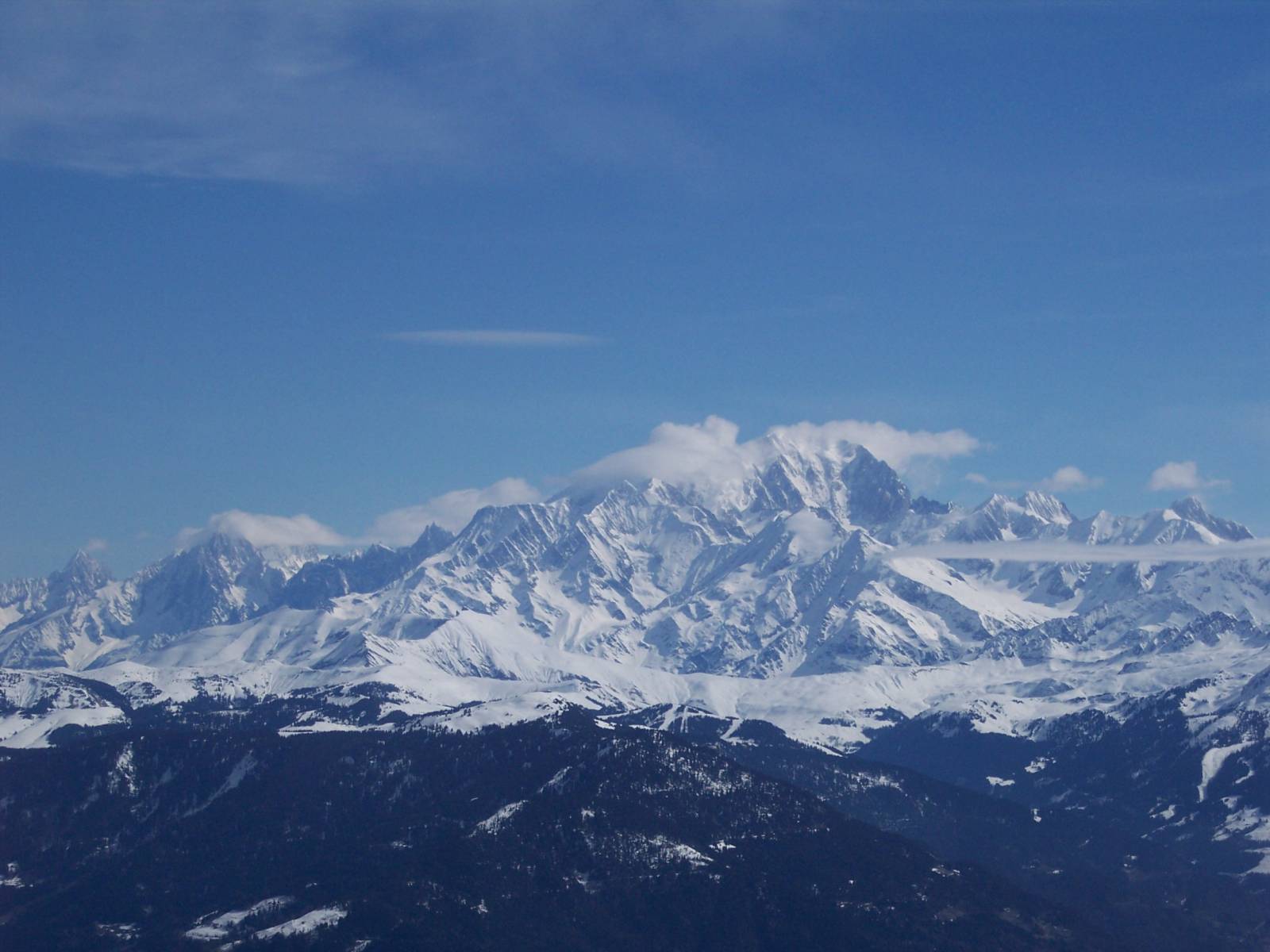 Wallpapers Nature Mountains Le Mont-Blanc vu du ciel