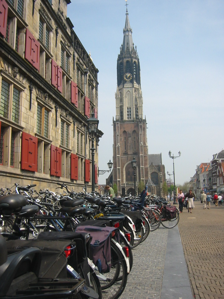 Fonds d'cran Voyages : Europe Pays-Bas Grand Place  Delft (Hollande)