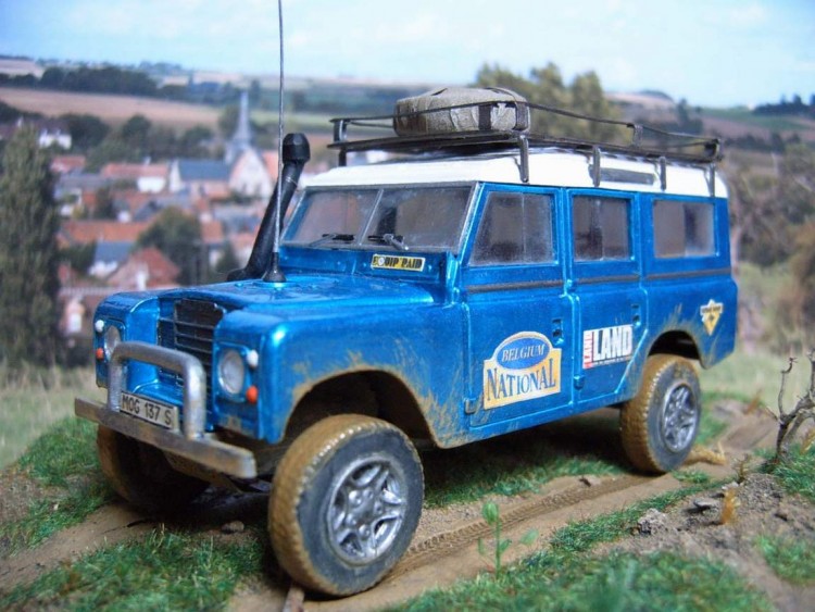 Fonds d'cran Voitures Voitures miniatures Land Rover