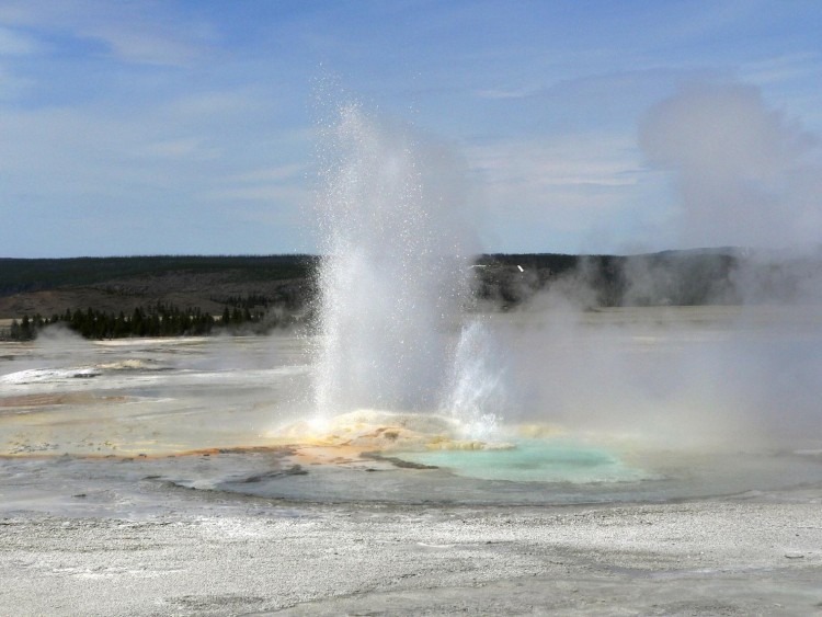 Fonds d'cran Voyages : Amrique du nord Etats-Unis Geyser