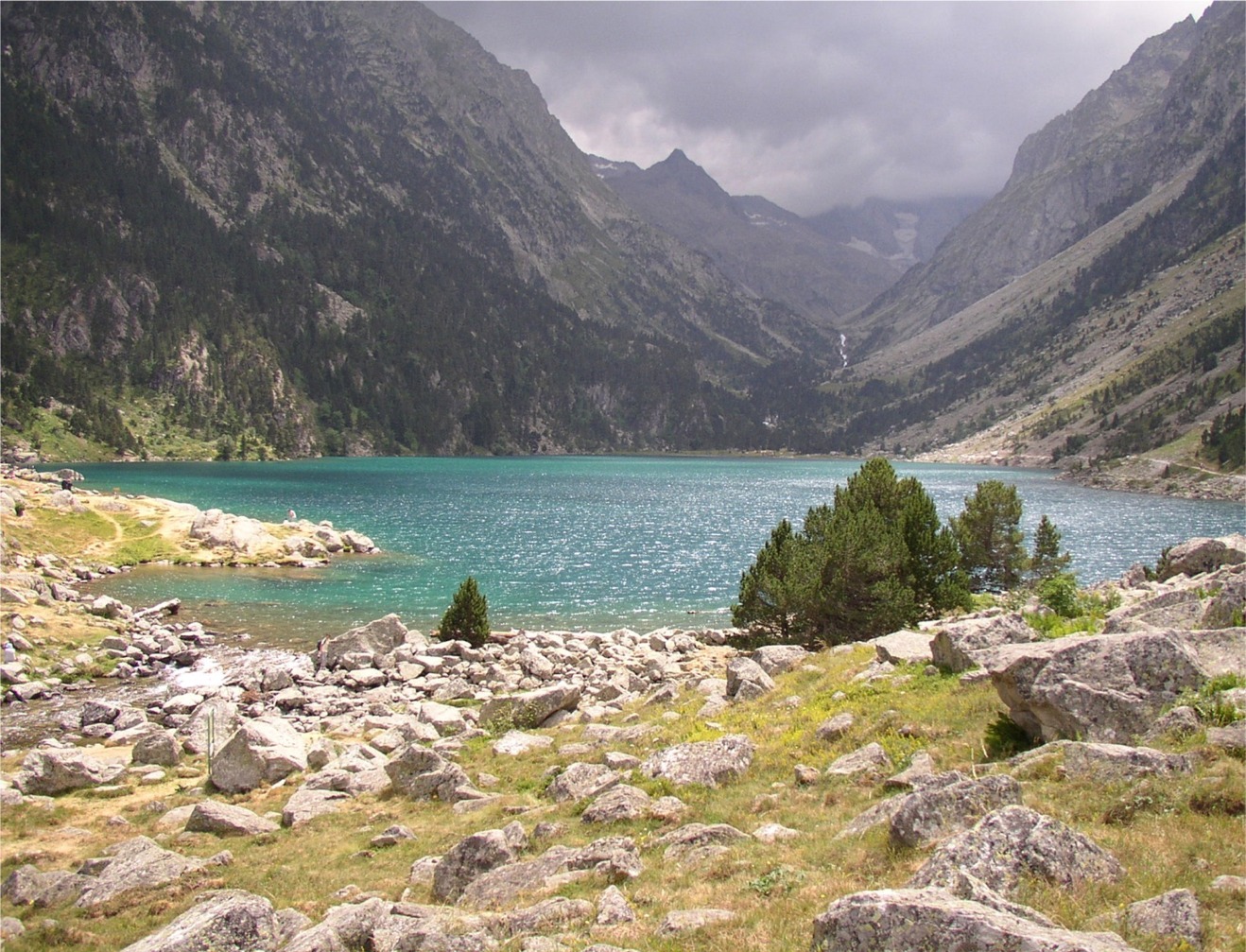 Fonds d'cran Nature Lacs - Etangs Lac de Gaube dans les Pyrnes