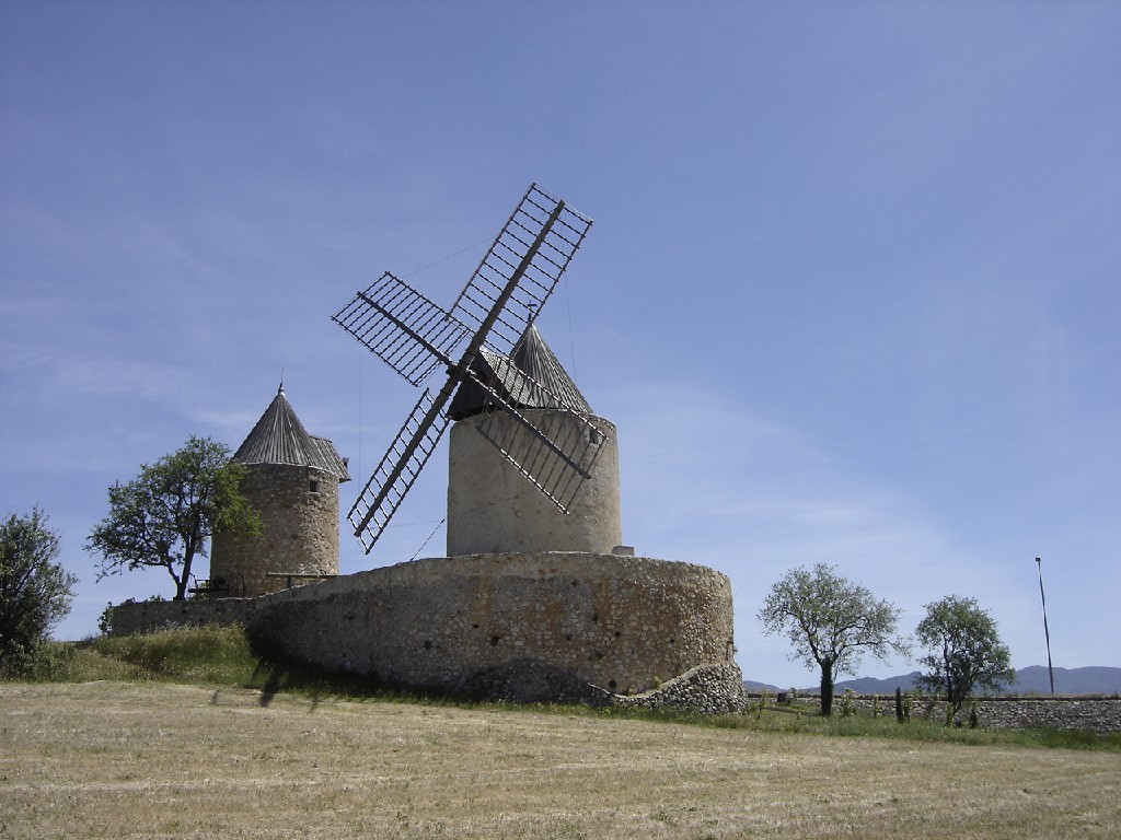 Wallpapers Trips : Europ France > Provence-Alpes-Cte d'Azur Moulins