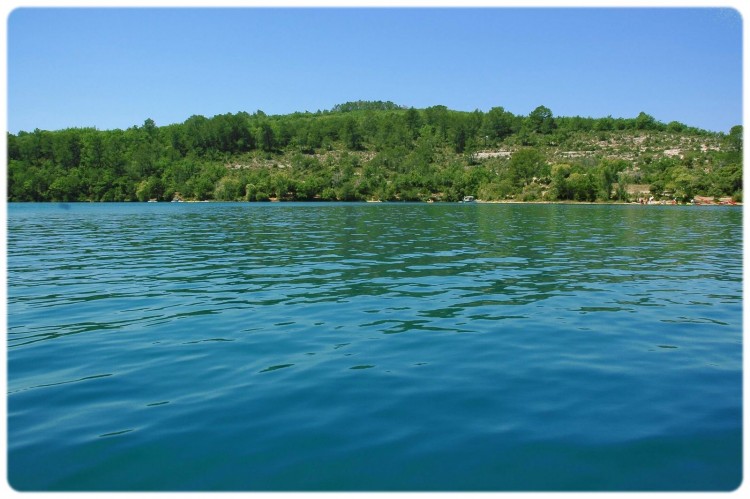 Wallpapers Nature Lakes - Ponds lac d'esparon!!!!