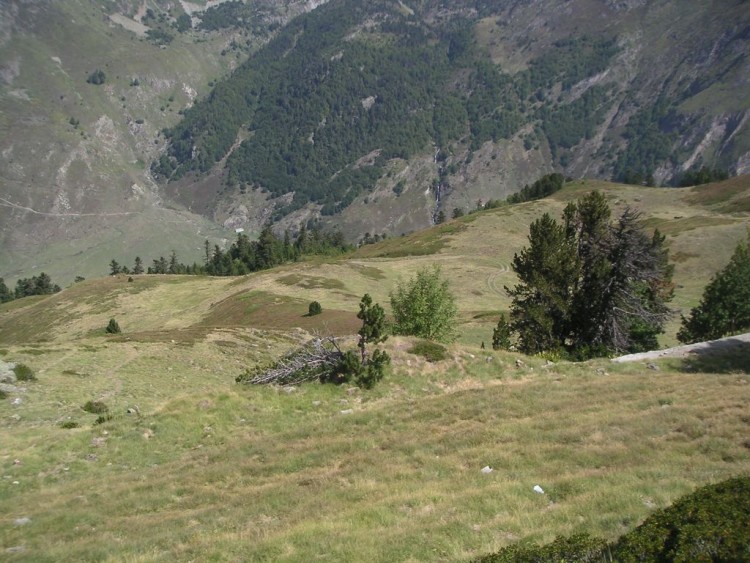 Fonds d'cran Nature Montagnes Montagne du lac d'Artouste