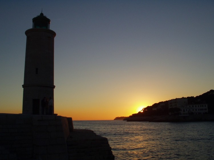 Wallpapers Nature Sunsets and sunrises Phare de Cassis