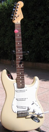 Fonds d'cran Objets Musique fender stratocaster usa