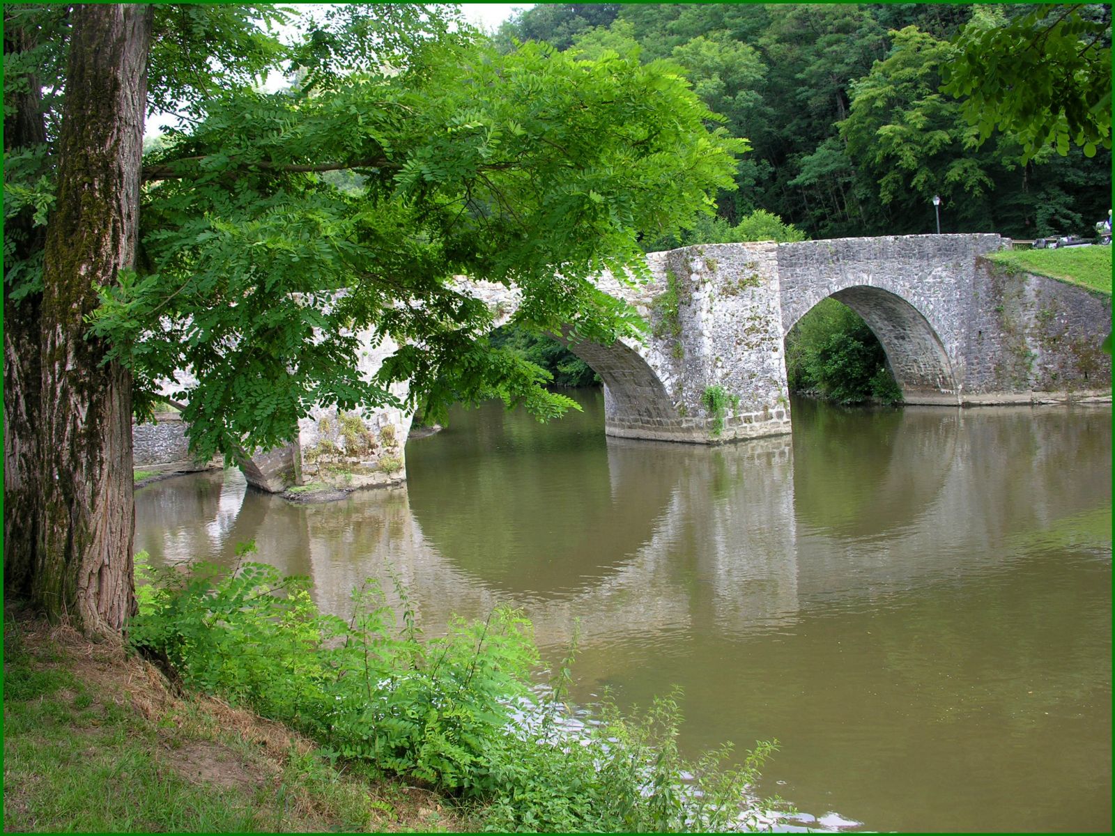 Fonds d'cran Constructions et architecture Ponts - Aqueducs Solignac (87)