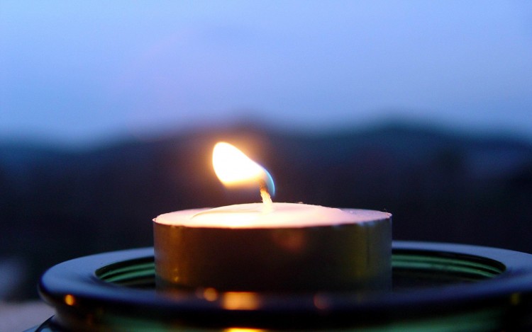 Wallpapers Nature Fires Candle in the wind