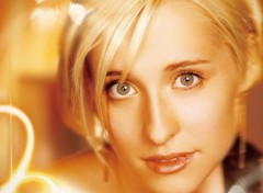 Fonds d'cran Clbrits Femme Allison Mack