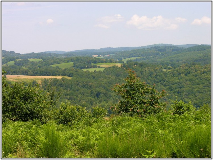 Fonds d'cran Voyages : Europe France > Limousin Monts de Bussy