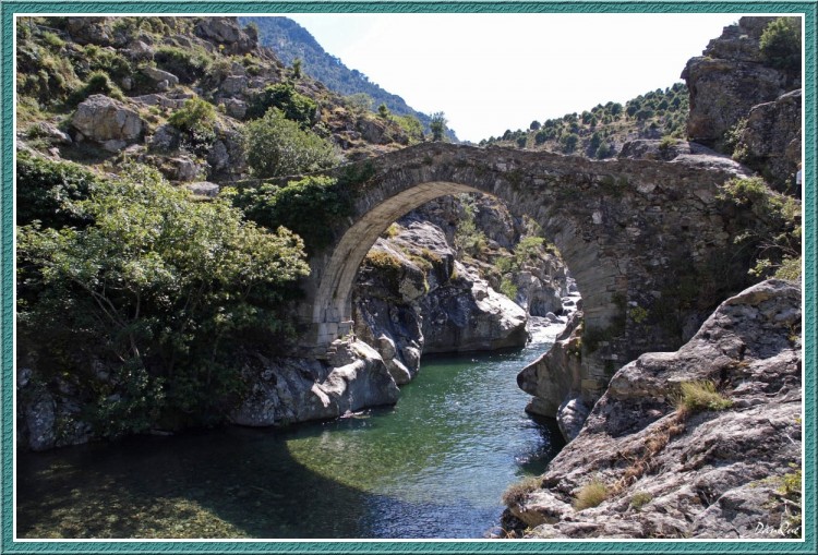 Wallpapers Constructions and architecture Bridges - Aqueduct L'Ile de beaut