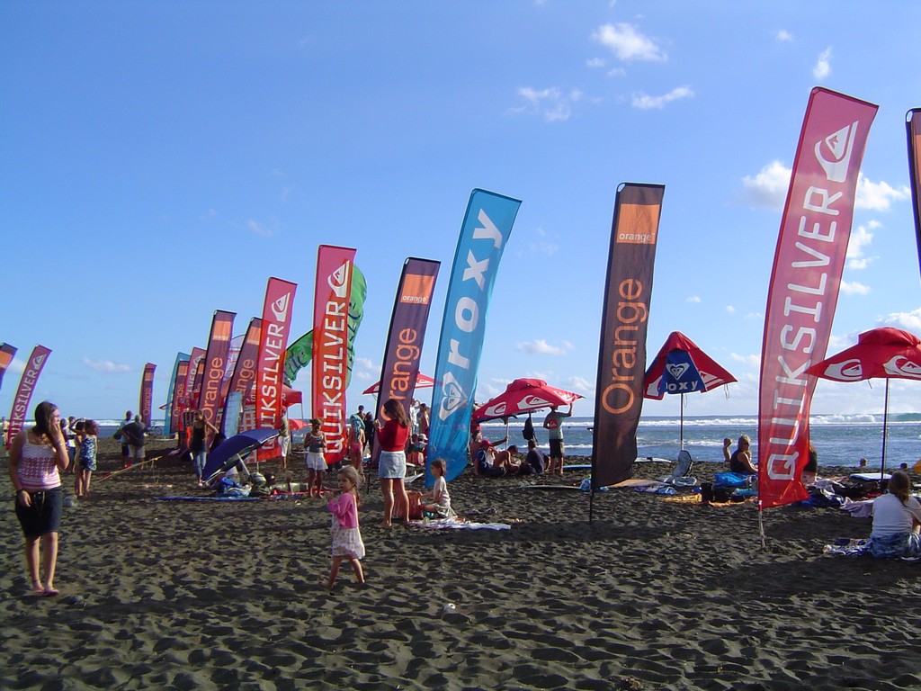 Fonds d'cran Nature Mers - Ocans - Plages COMPET DE SURF