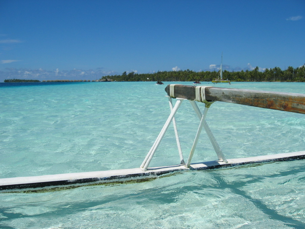 Fonds d'cran Nature Iles Paradisiaques lagon de Bora Bora