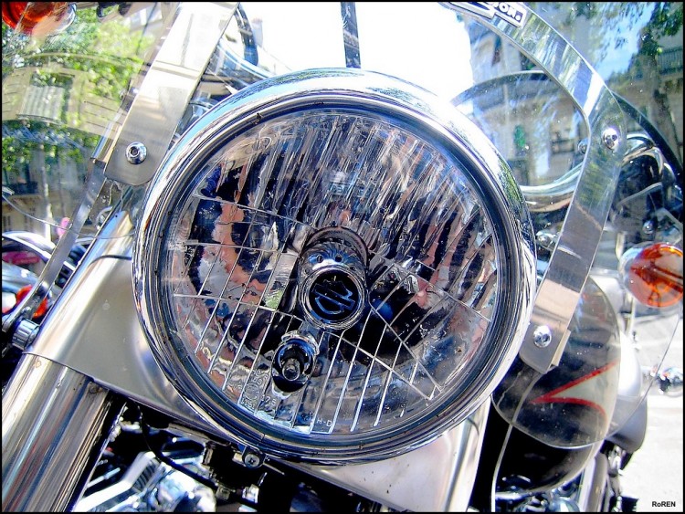 Fonds d'cran Motos Harley Davidson HD PHARE