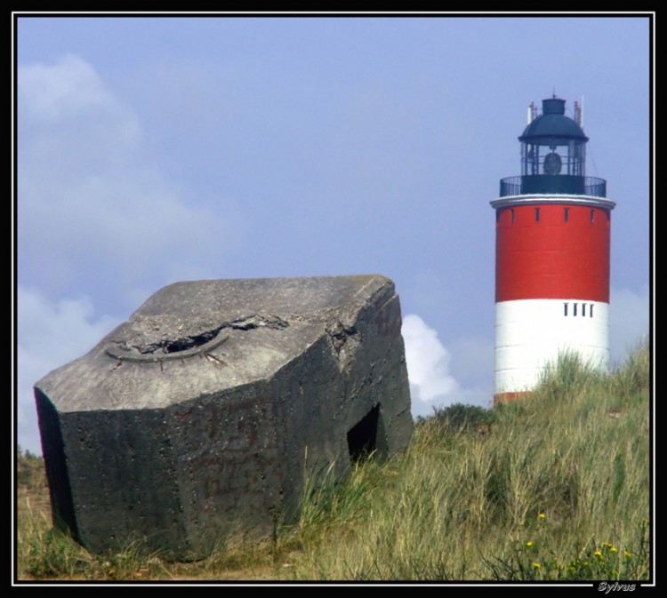 Wallpapers Constructions and architecture Lighthouses alliance phare / bunker