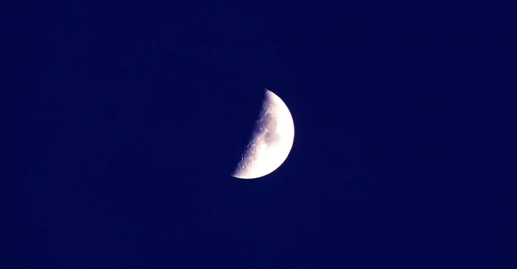 Fonds d'cran Espace Lune Croissant de Guyane