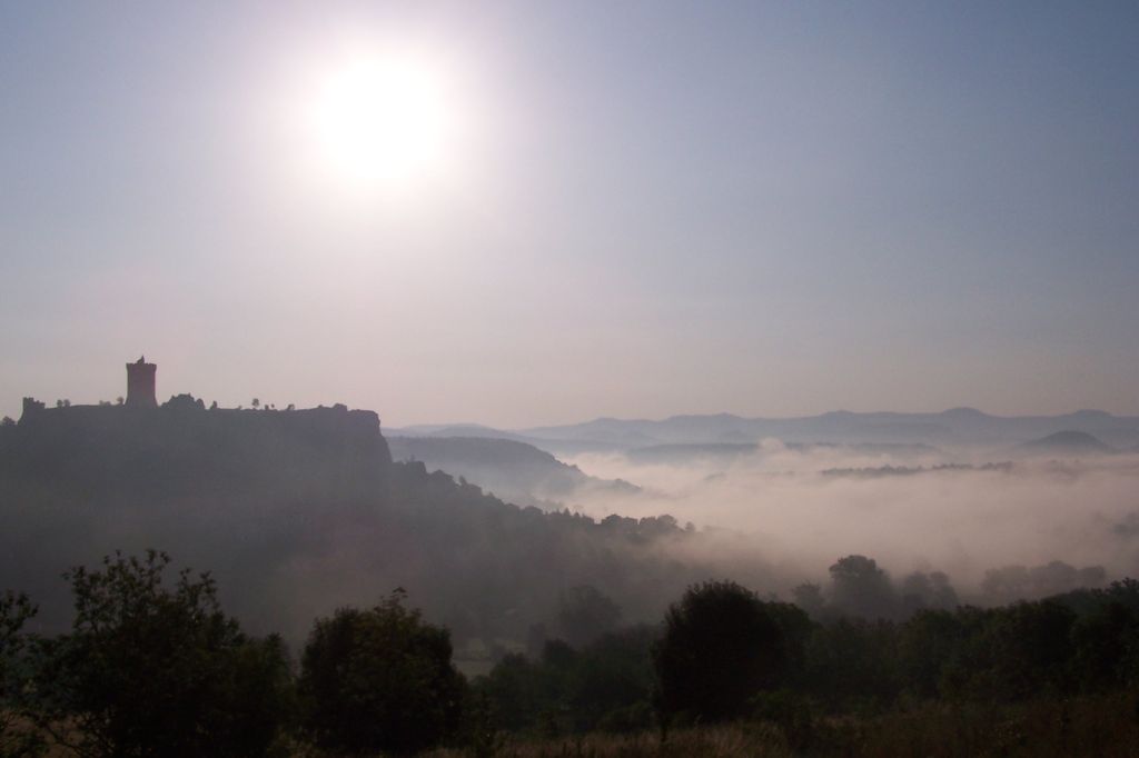 Fonds d'cran Nature Paysages Foteresse de Polignac