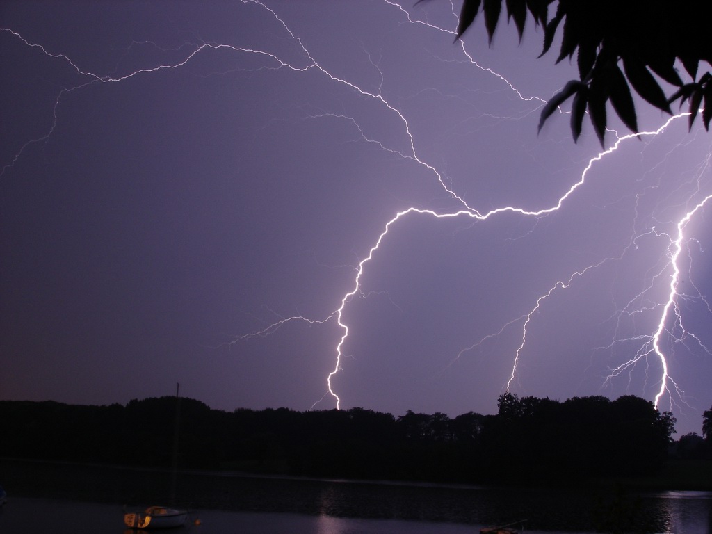 Wallpapers Nature Lightning Eclairs  Nantes sur les bords de l'Erdre