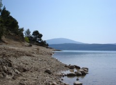 Fonds d'cran Nature Lac artificiel du cot du Verdon