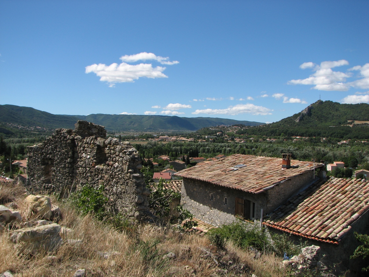 Wallpapers Trips : Europ France > Provence-Alpes-Cte d'Azur Volonne (04)