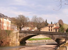 Fonds d'cran Constructions et architecture Sabarat, son pont & sa mairie