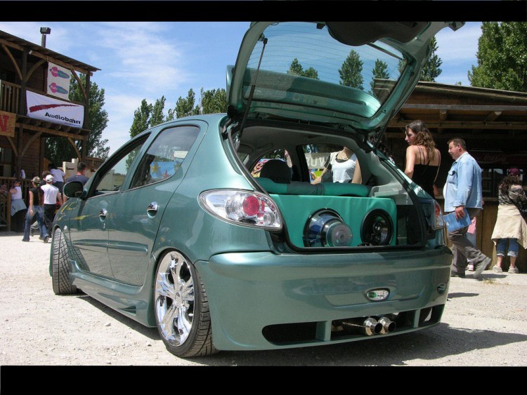 Fonds d'cran Voitures Tuning 206