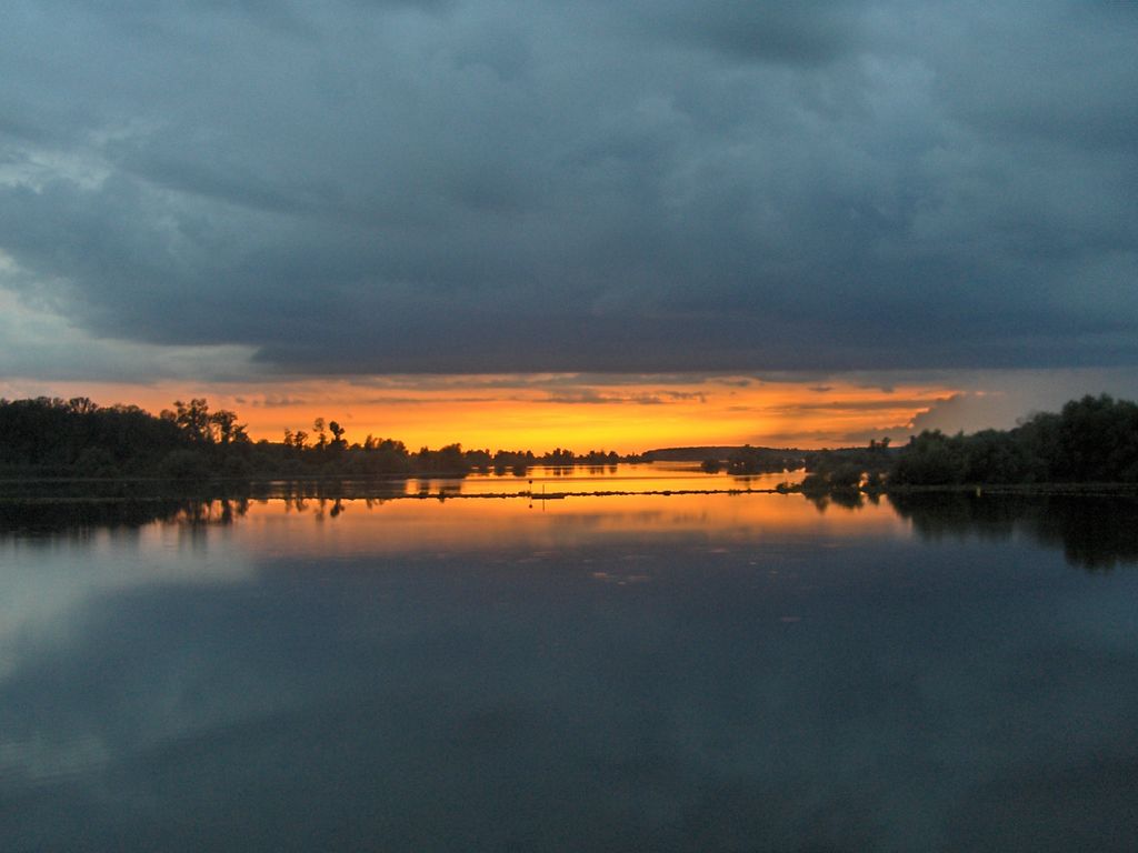 Fonds d'cran Nature Couchers et levers de Soleil Coucher du soleil sur le lac du Der