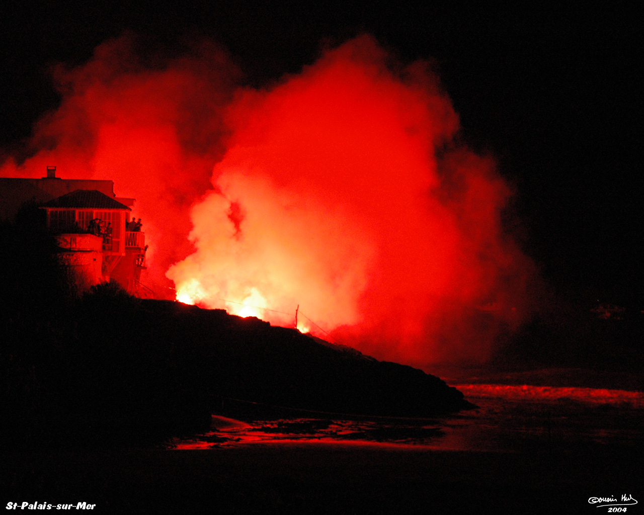 Fonds d'cran Hommes - Evnements Feux d'Artifice Embrasement