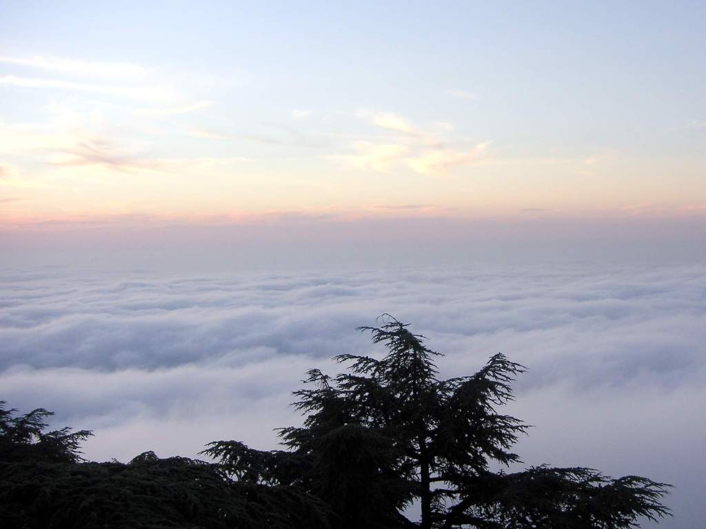 Fonds d'cran Nature Ciel - Nuages chrea 2006