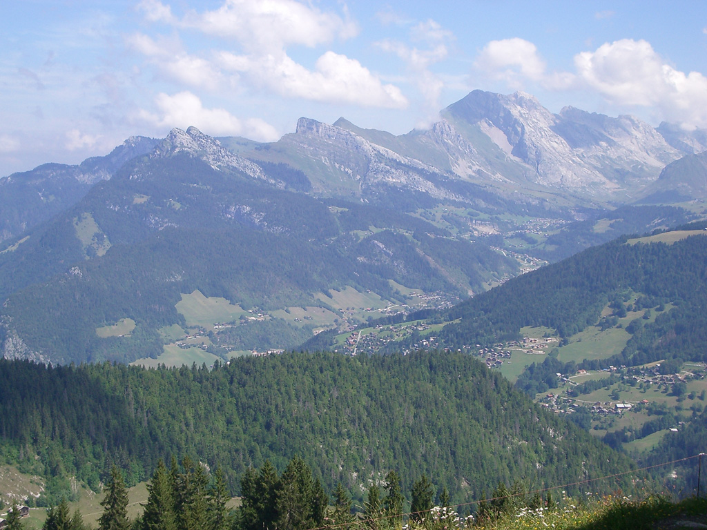 Fonds d'cran Nature Paysages la valle des Aravis