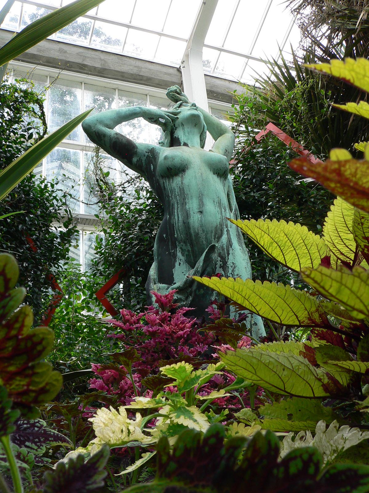 Wallpapers Objects Statues - Sculptures la belle au plantes