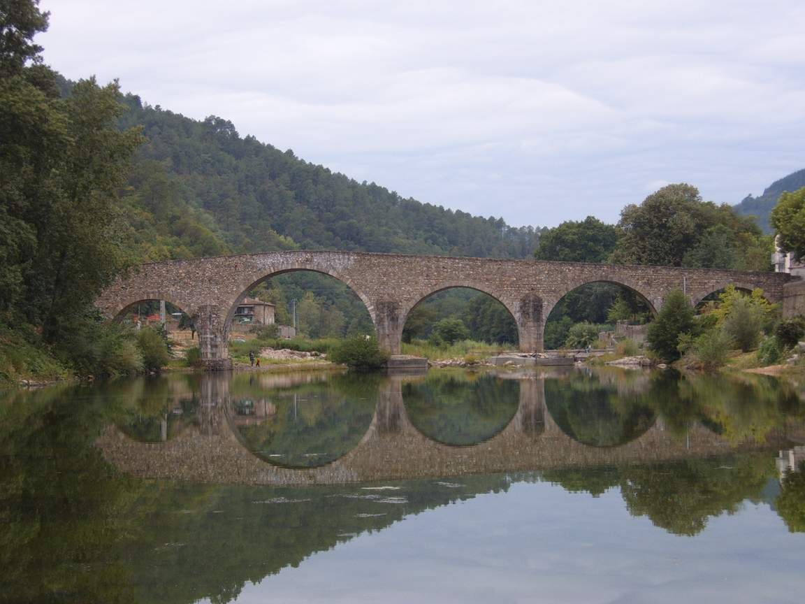 Wallpapers Constructions and architecture Bridges - Aqueduct St Jean du Gard (le vieux pont)