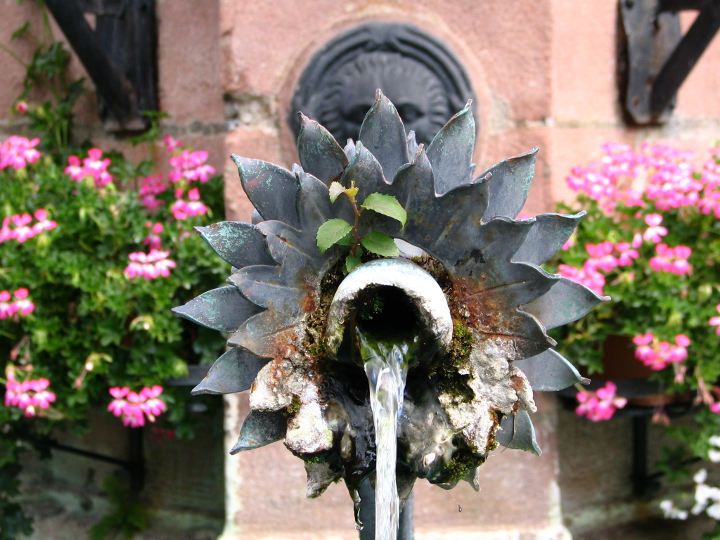 Wallpapers Constructions and architecture Fountains - Water Jets ALSACE EGUISHEIM 68