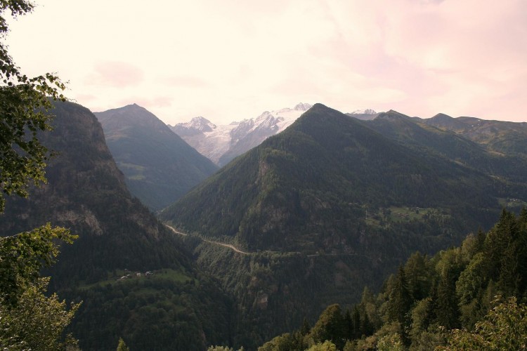 Fonds d'cran Nature Montagnes Sa majest la montagne