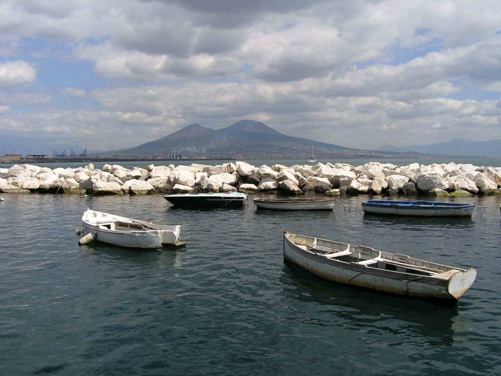 Wallpapers Trips : Europ Italy Napoli da via Caracciolo