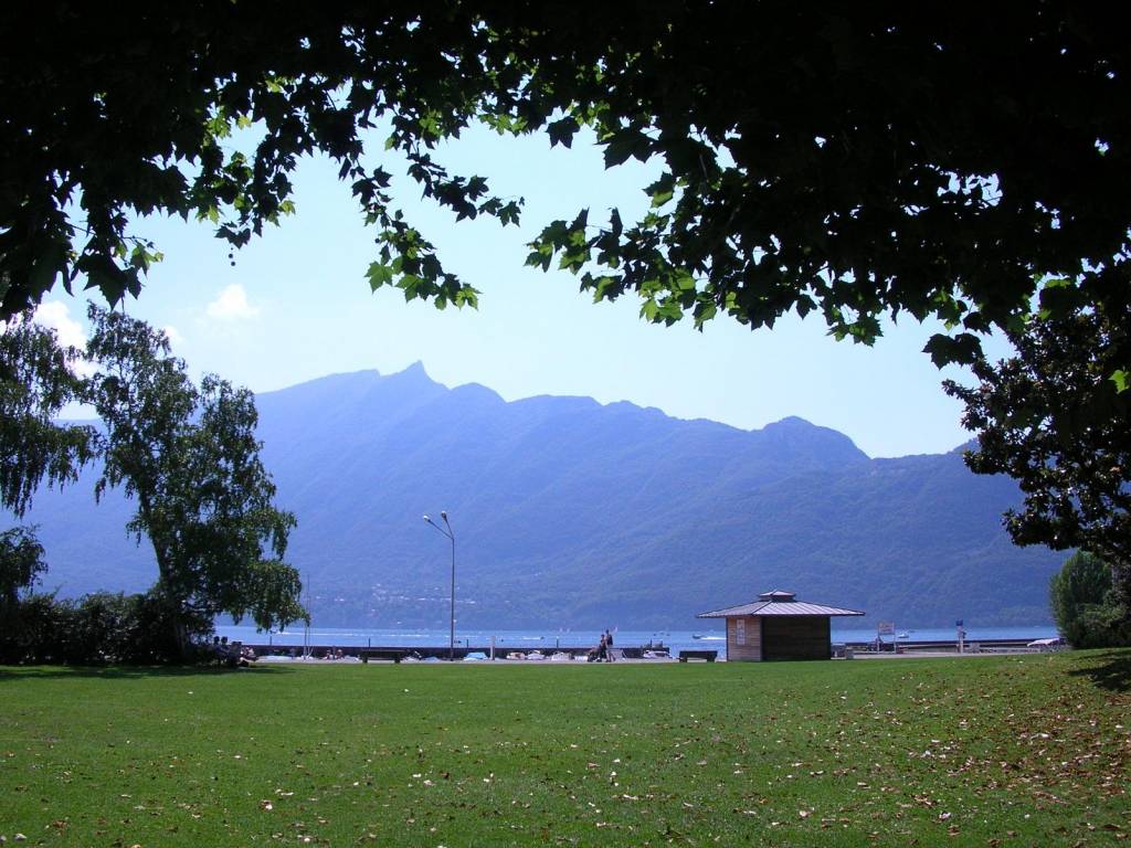 Fonds d'cran Nature Montagnes aix les bains