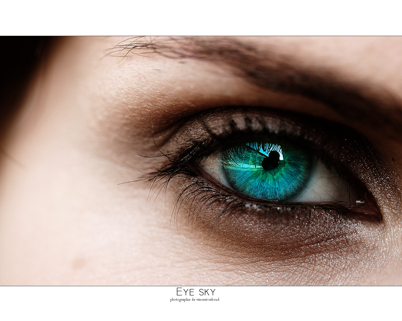 Wallpapers People - Events Women - Femininity EYE SKY